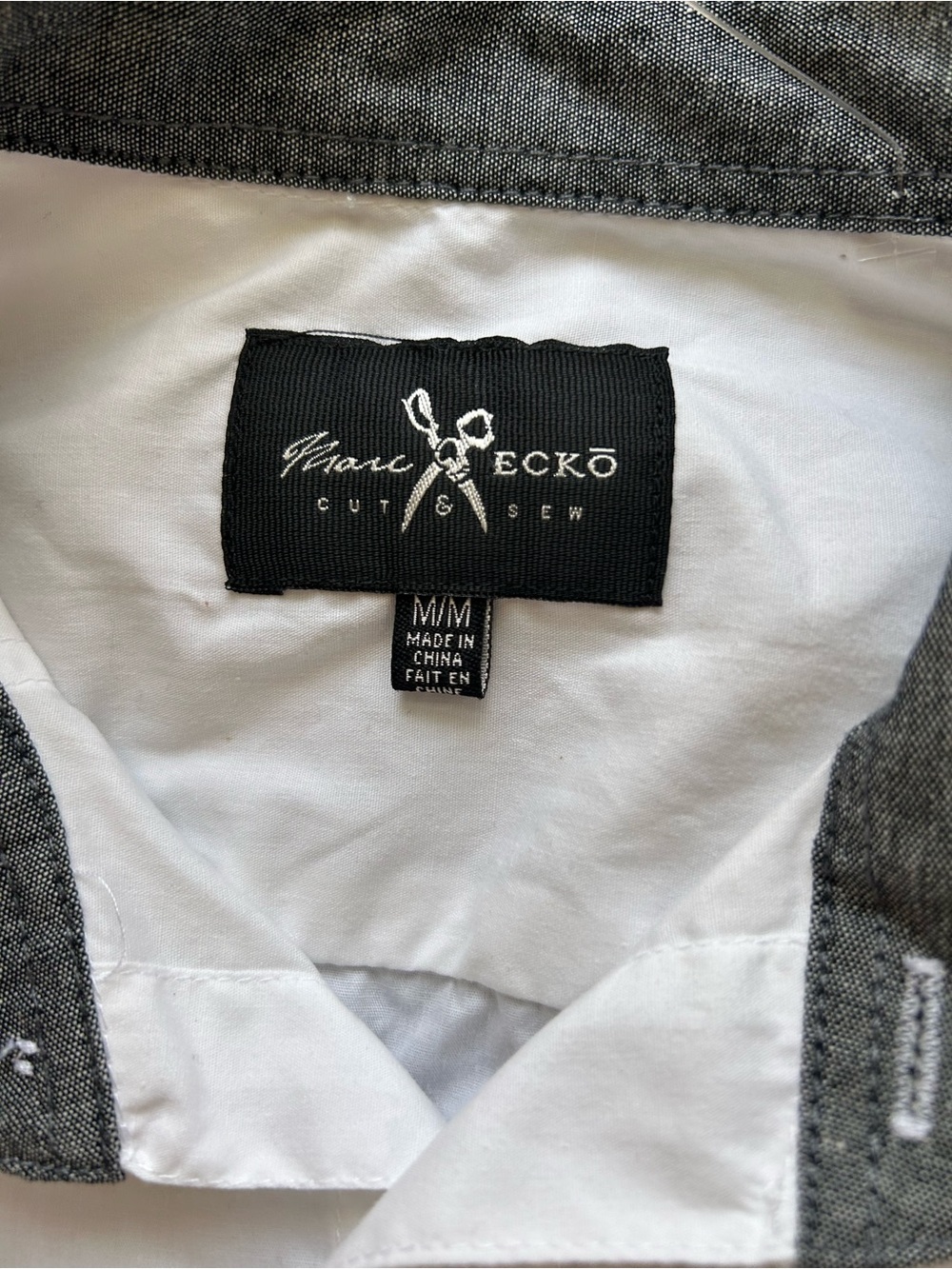 Marc Ecko White Casual Button-Down Shirt size M - Picture 4 of 9